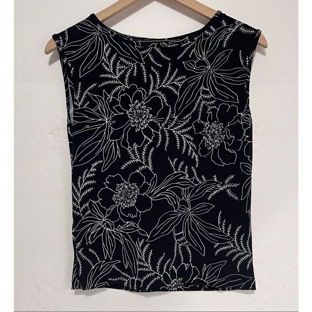 Jones New York Signature Petite Black And White Floral Top   Size PS